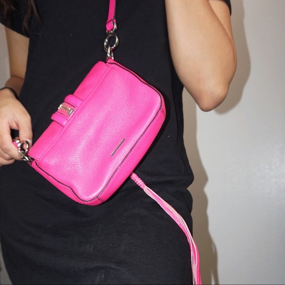 🌿SOLD* REBECCA MINKOFF CROSSBODY PURSE🌿 - Picture 3 of 3